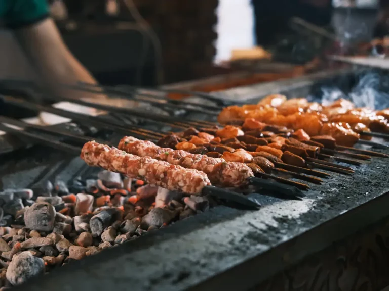 Brochettes sur le grill